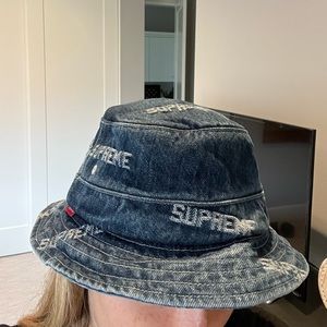 Supreme Demin Bucket Hat